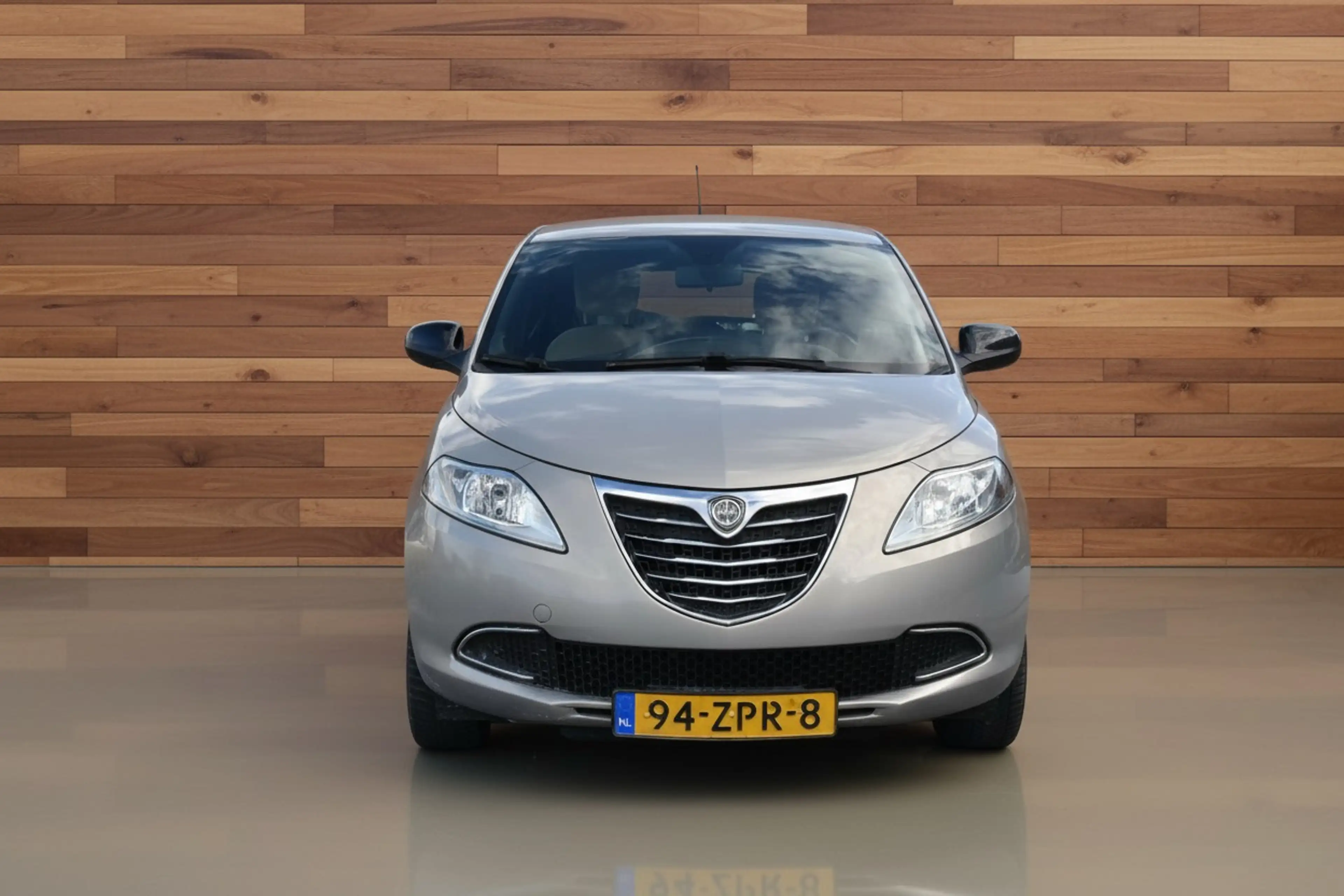 Lancia Ypsilon 0.9 TwinAir Gold — photo 8