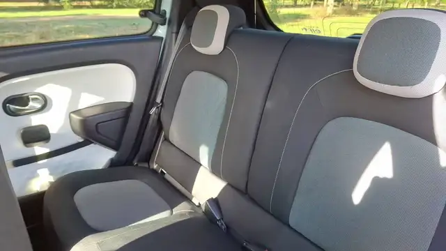 Renault Twingo view 9