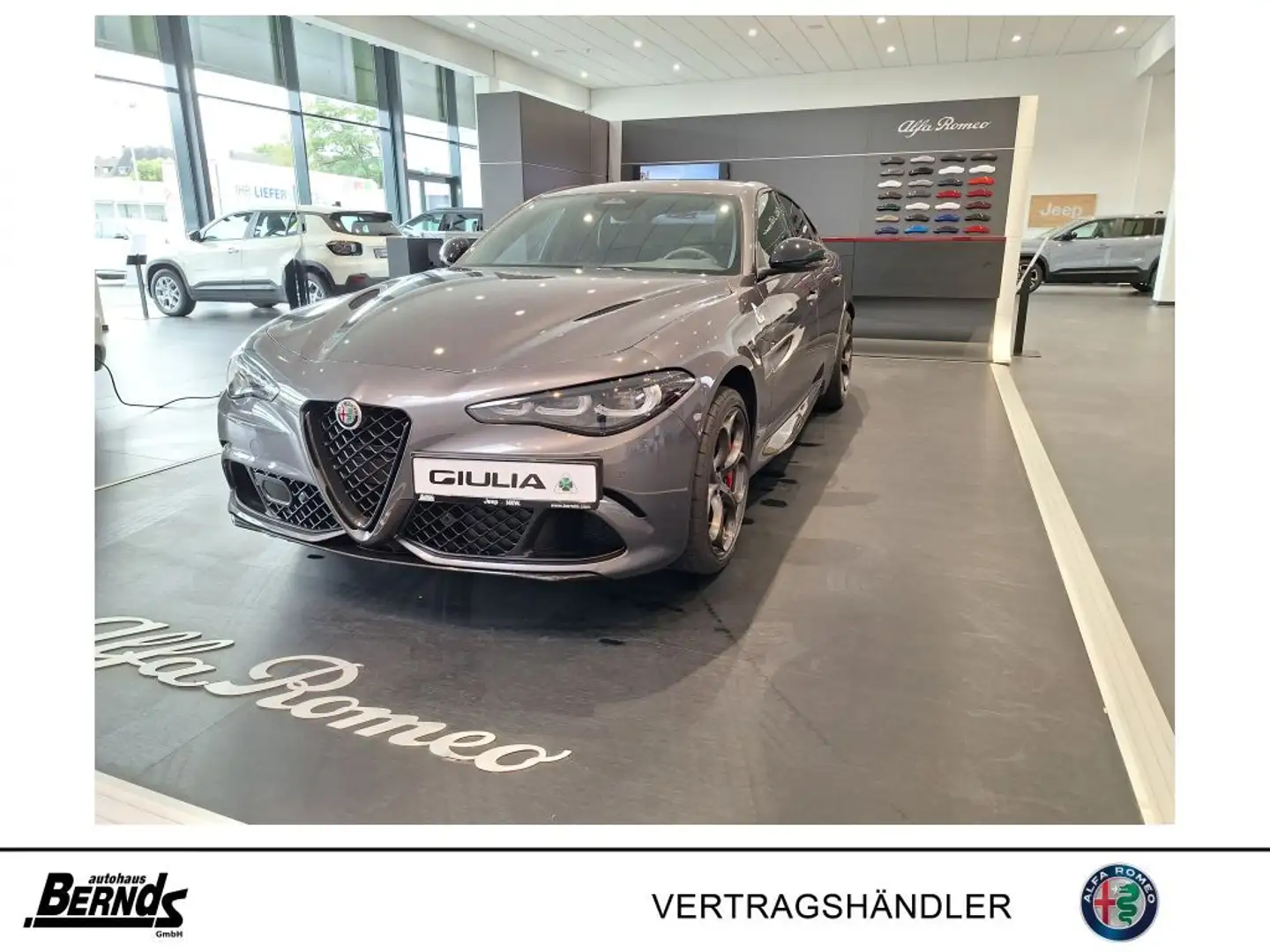 Alfa Romeo Giulia 2.9 V6 Bi-Turbo AT8 Quadrifoglio TECHNOLOGIE Grau - 1