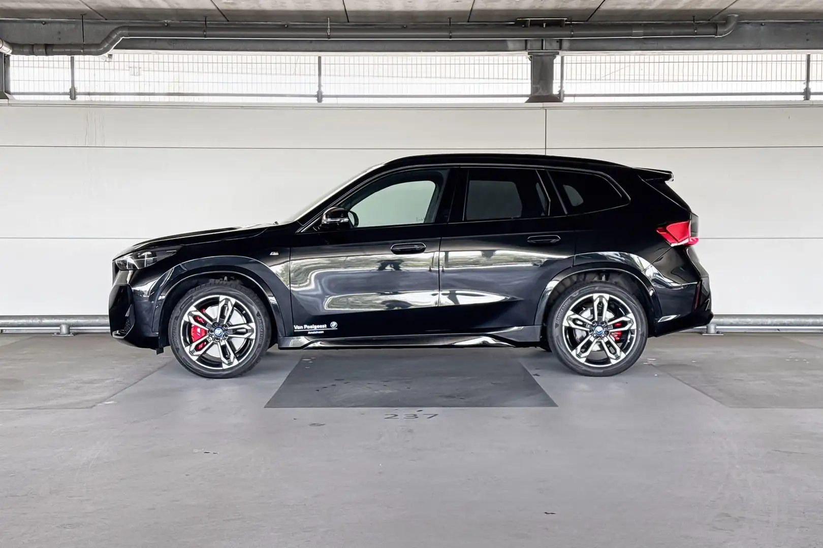 BMW iX1 eDrive20 | Selections Nero - 2