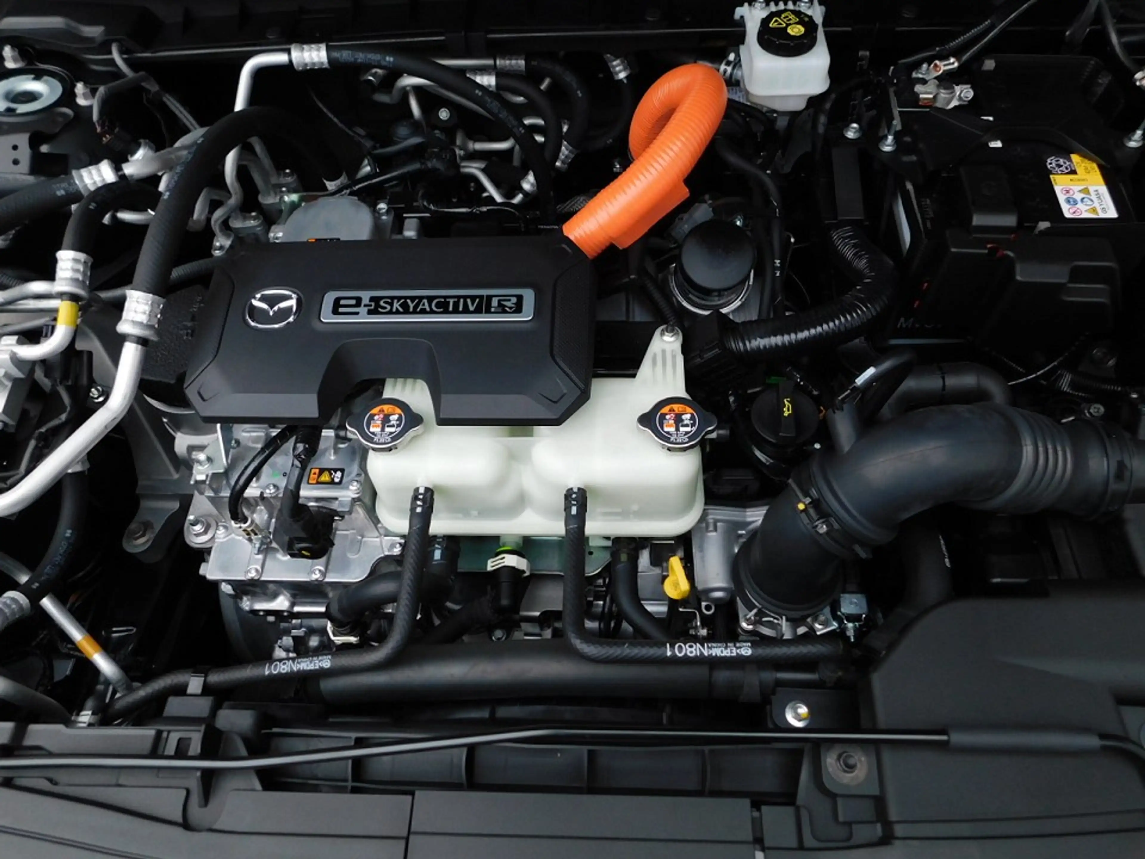 Mazda MX-30 e-SKYACTIV R-EV Makato Urban Expression/Premium-P. — photo 14