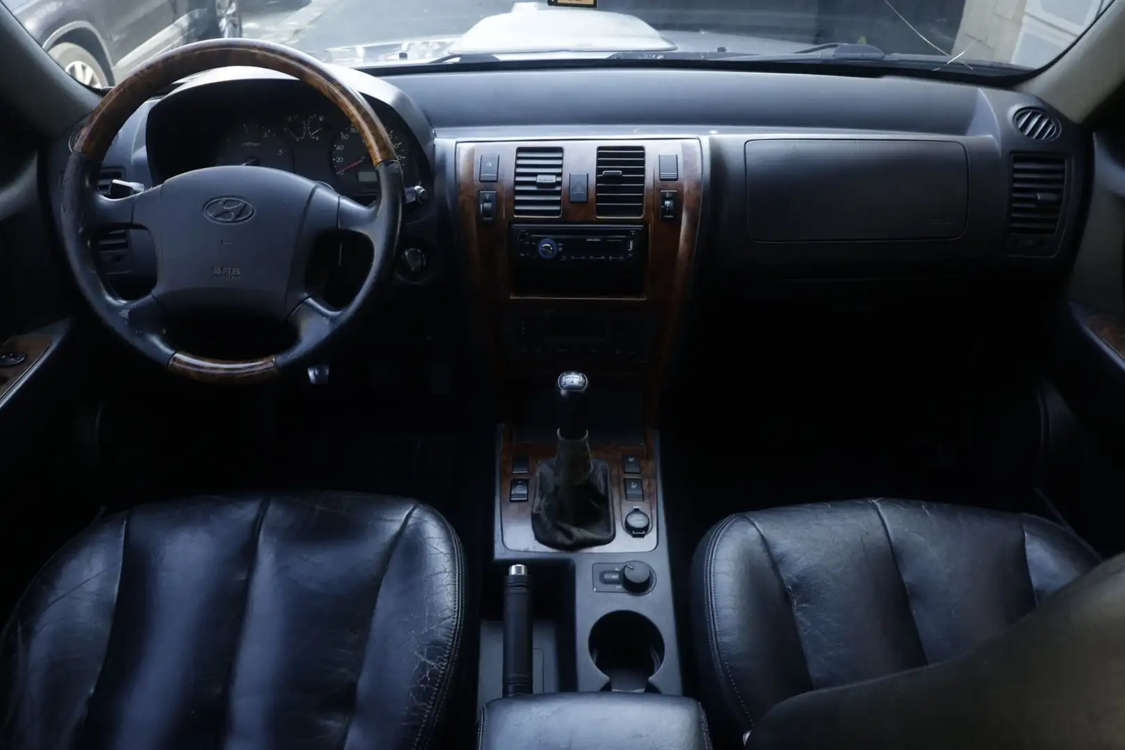 Hyundai Terracan Hyundai Terracan 2.9 CRDi cat Premium Problemi Mo Gris - 2