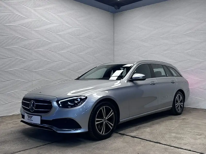 MERCEDES-BENZ Clasa E