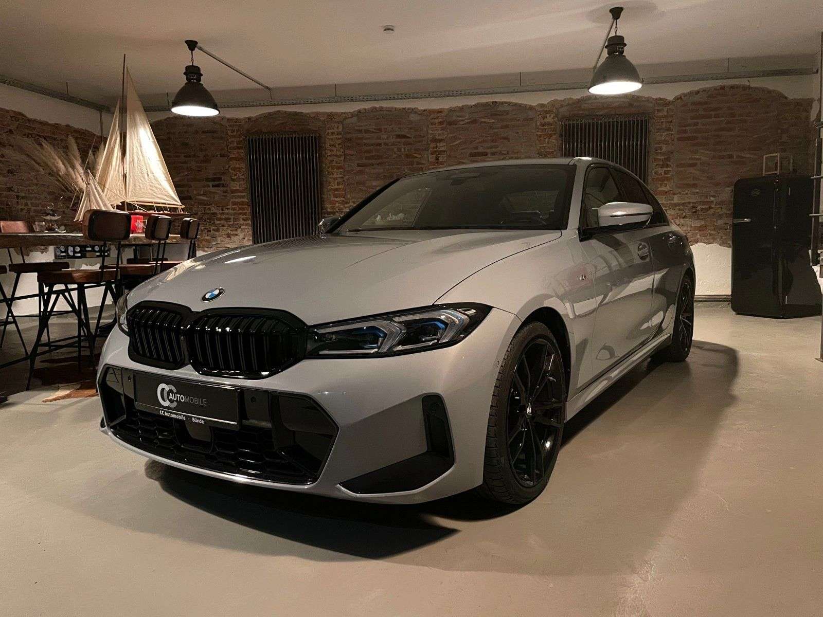 Second hand Bmw 3 Series 320