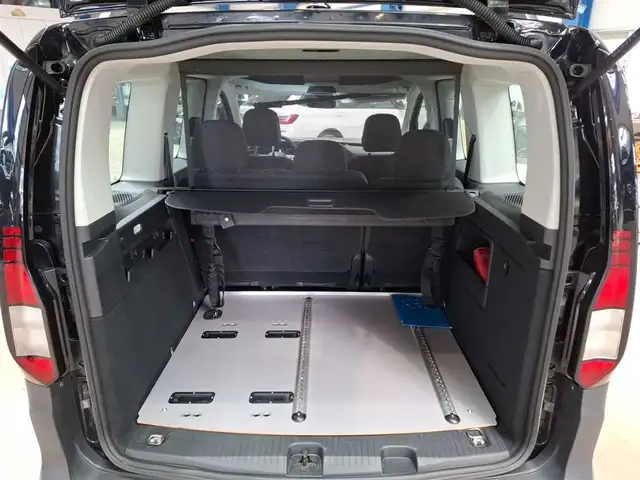 Volkswagen Caddy view 20