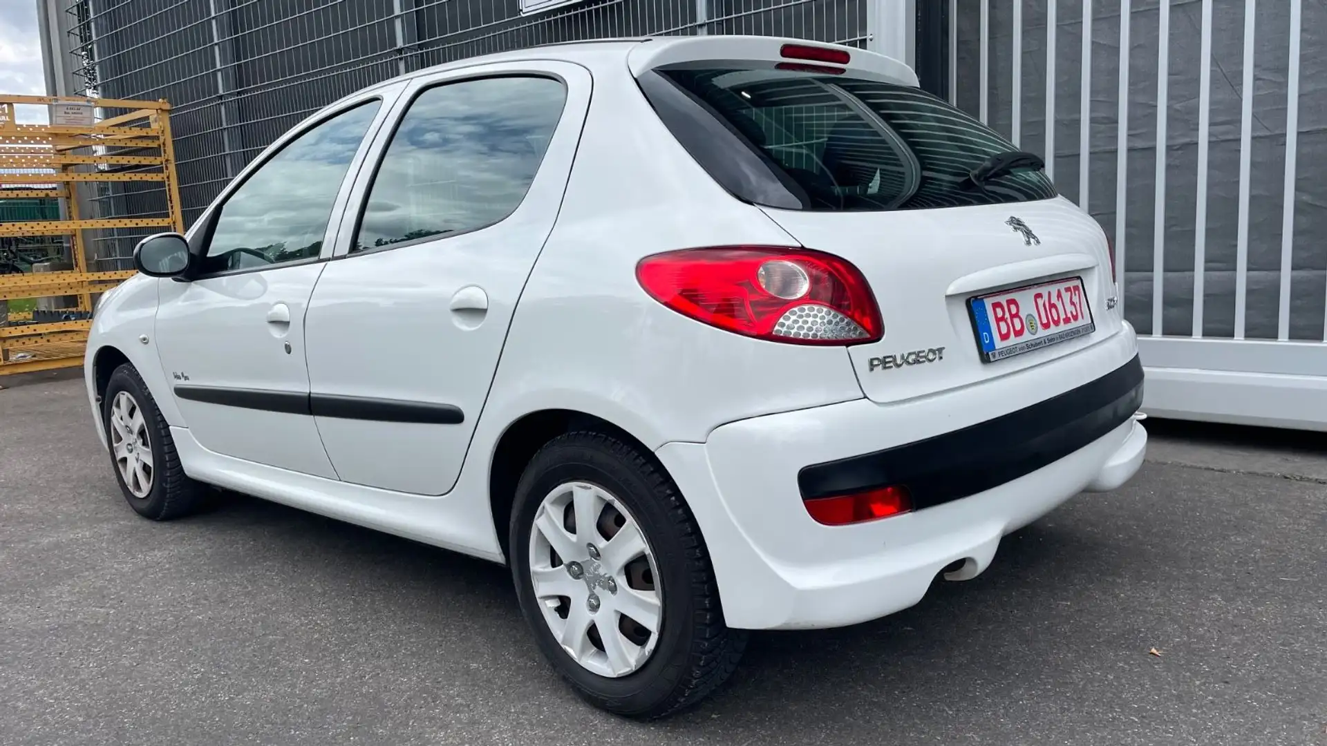 Peugeot 206 1.4 75 Urban-Klima-5 Türig-TÜV-Garantie Blanc - 2