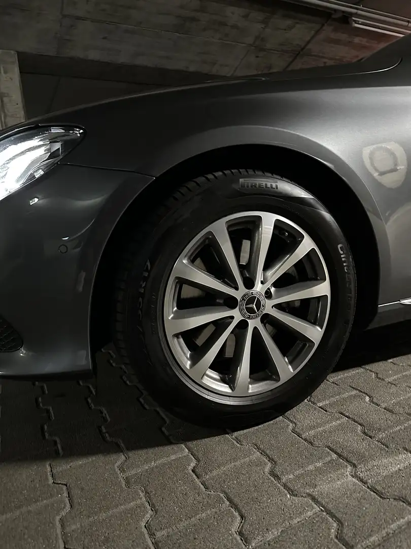 Mercedes-Benz E 250 9G-TRONIC Avantgarde - 2