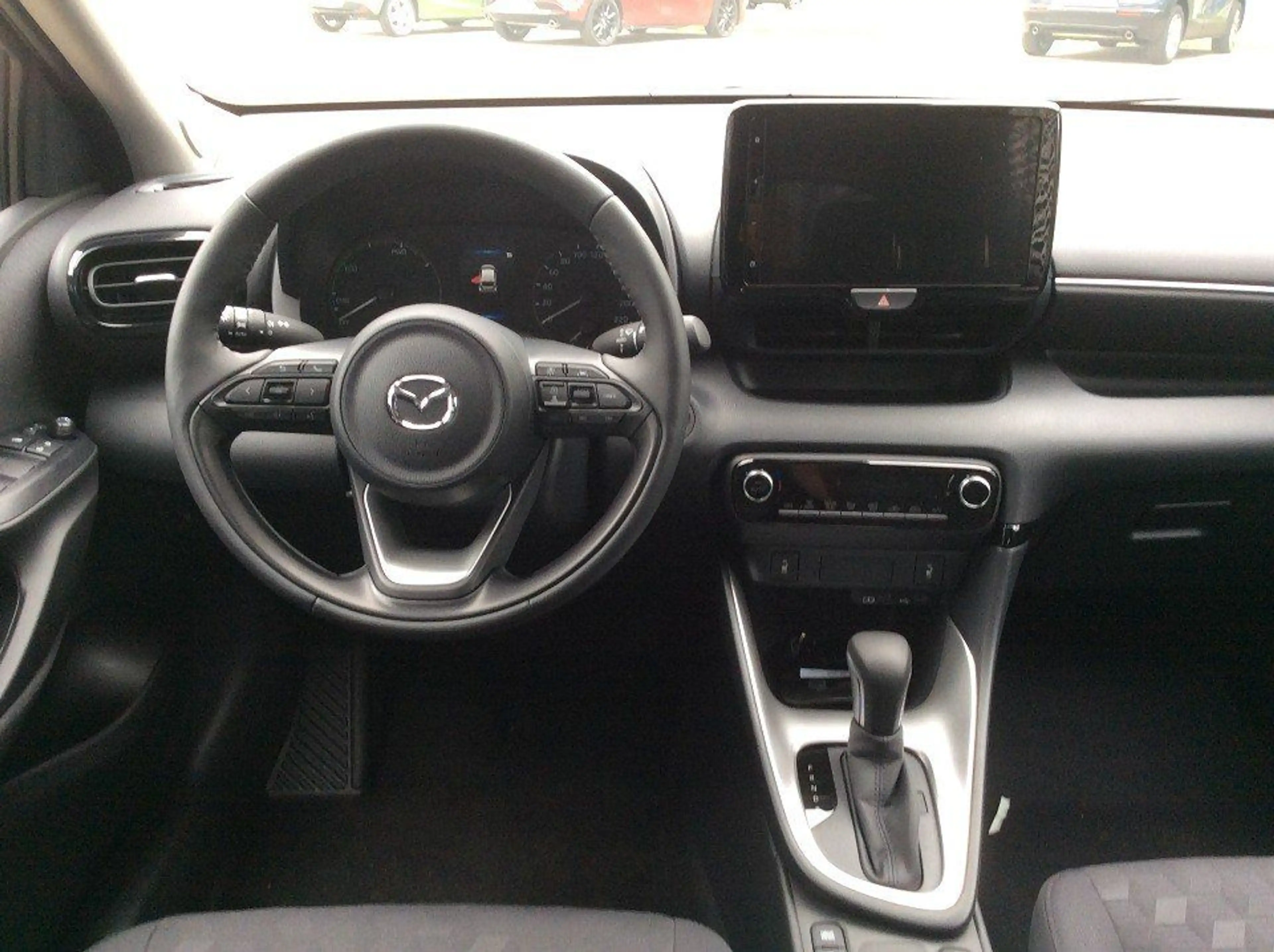 Mazda 2 HYB 1.5L Hybrid VVT-i Mazda2 Hybrid Exclusive- — photo 6