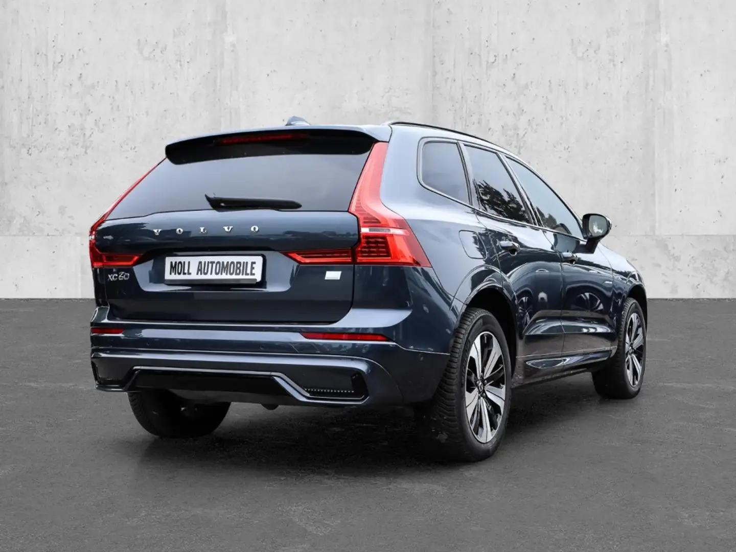 Volvo XC60 Plus Dark Recharge Plug-In Hybrid AWD T6 Twin Engi Niebieski - 2