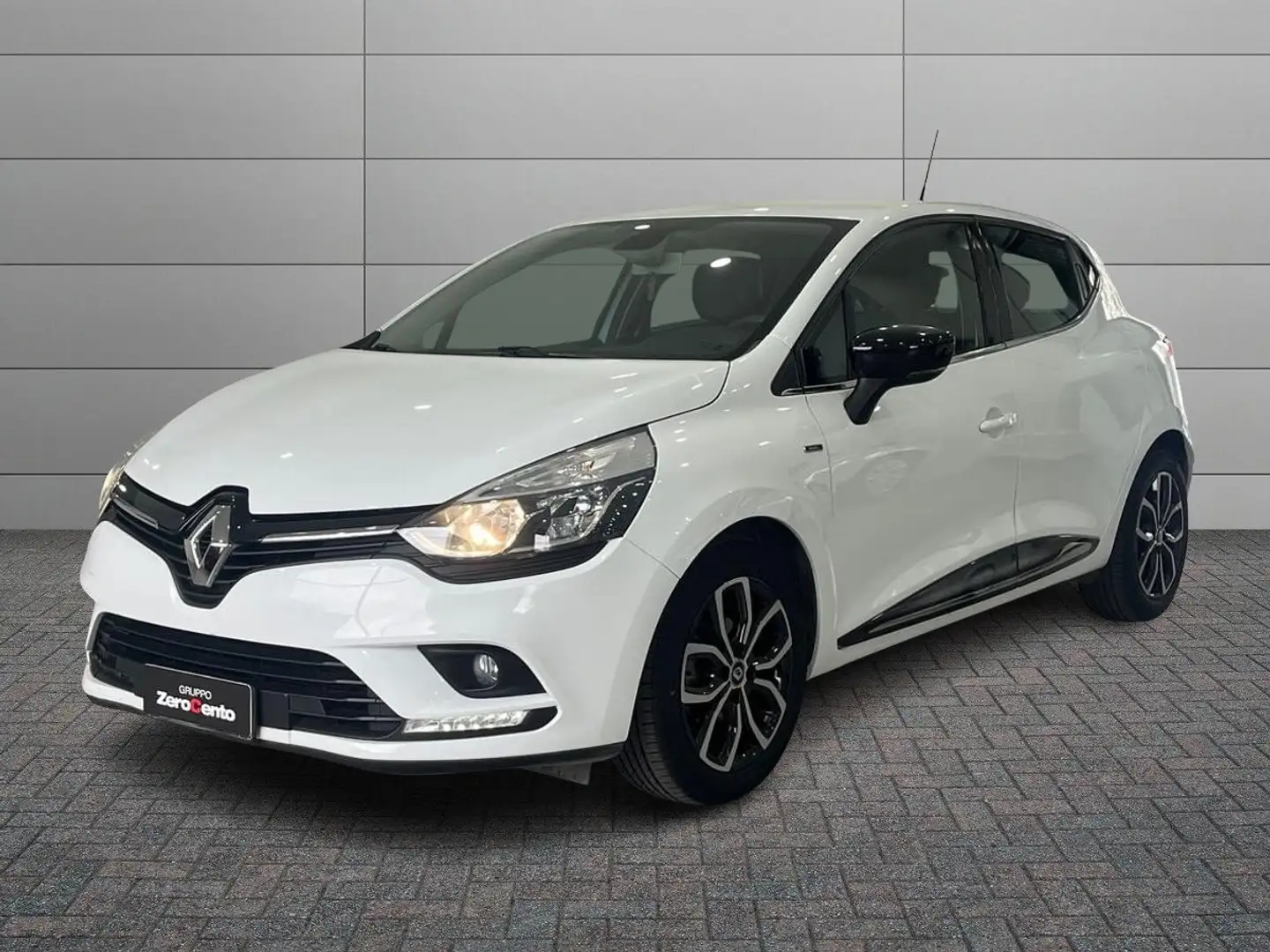 Renault Clio Clio 1.2 16v Duel2 75cv Bianco - 1