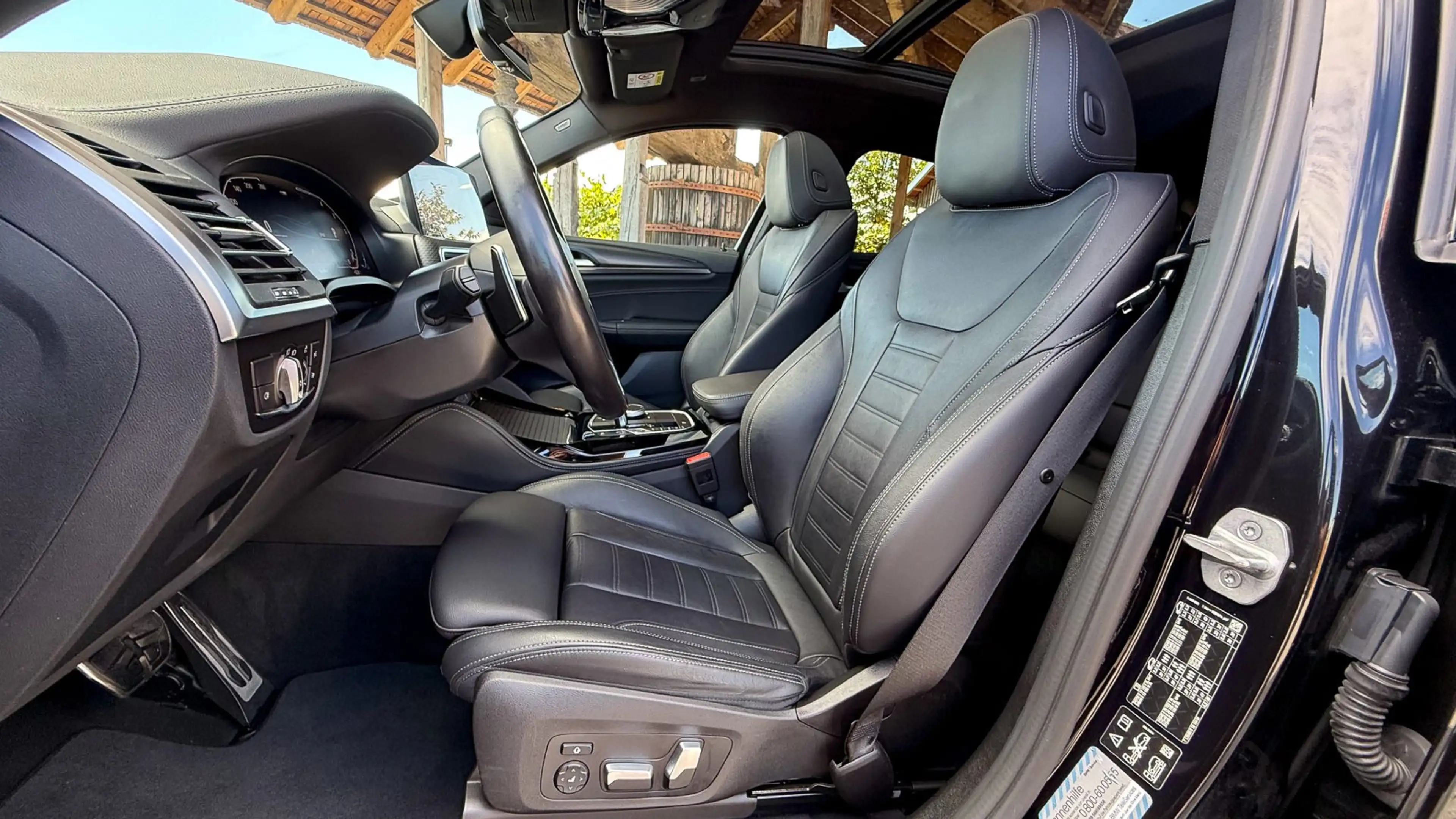 BMW X4 xDrive 20d M-Sportpaket — photo 11
