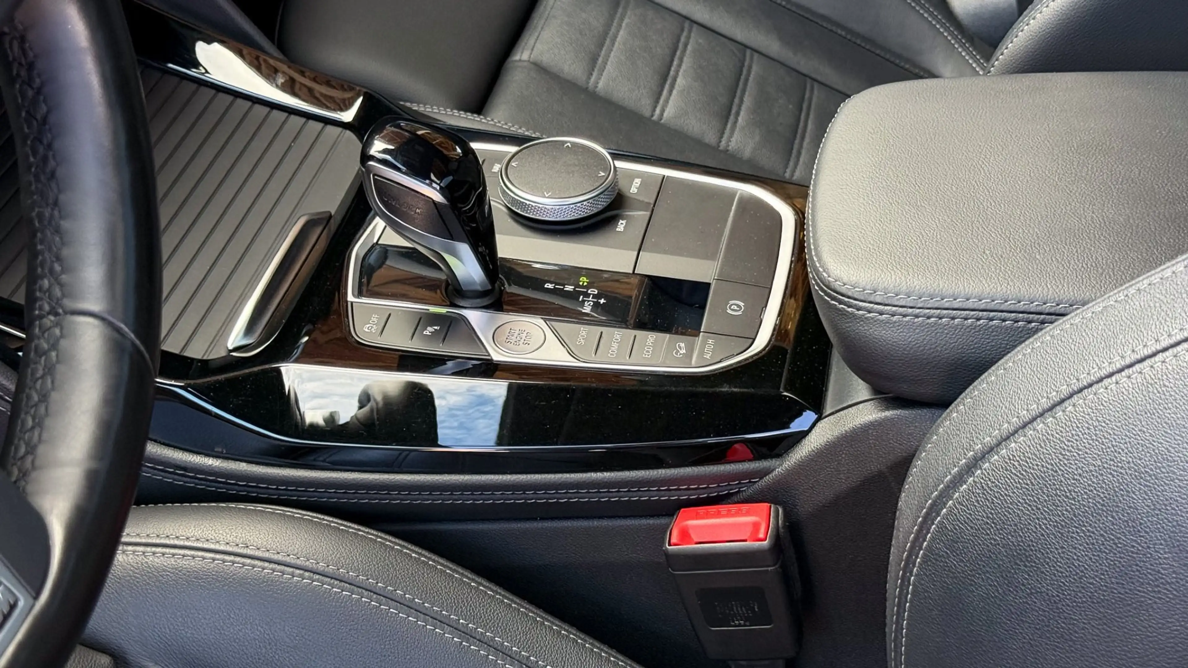 BMW X4 xDrive 20d M-Sportpaket — photo 15
