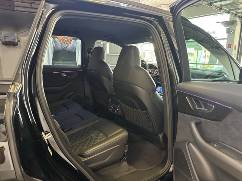Audi SQ7 4.0 TFSI quattro competition plus AHK*LEDER — photo 12