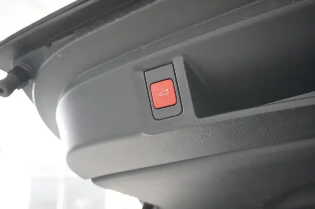 Opel Astra view 13