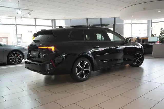 Opel Astra view 9