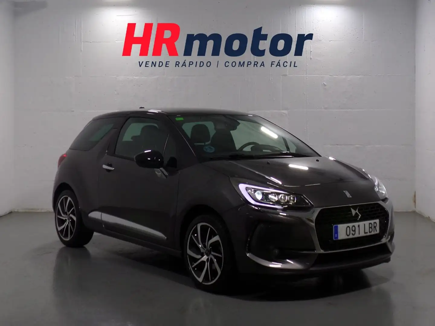 DS Automobiles DS 3 SoChic Grijs - 1