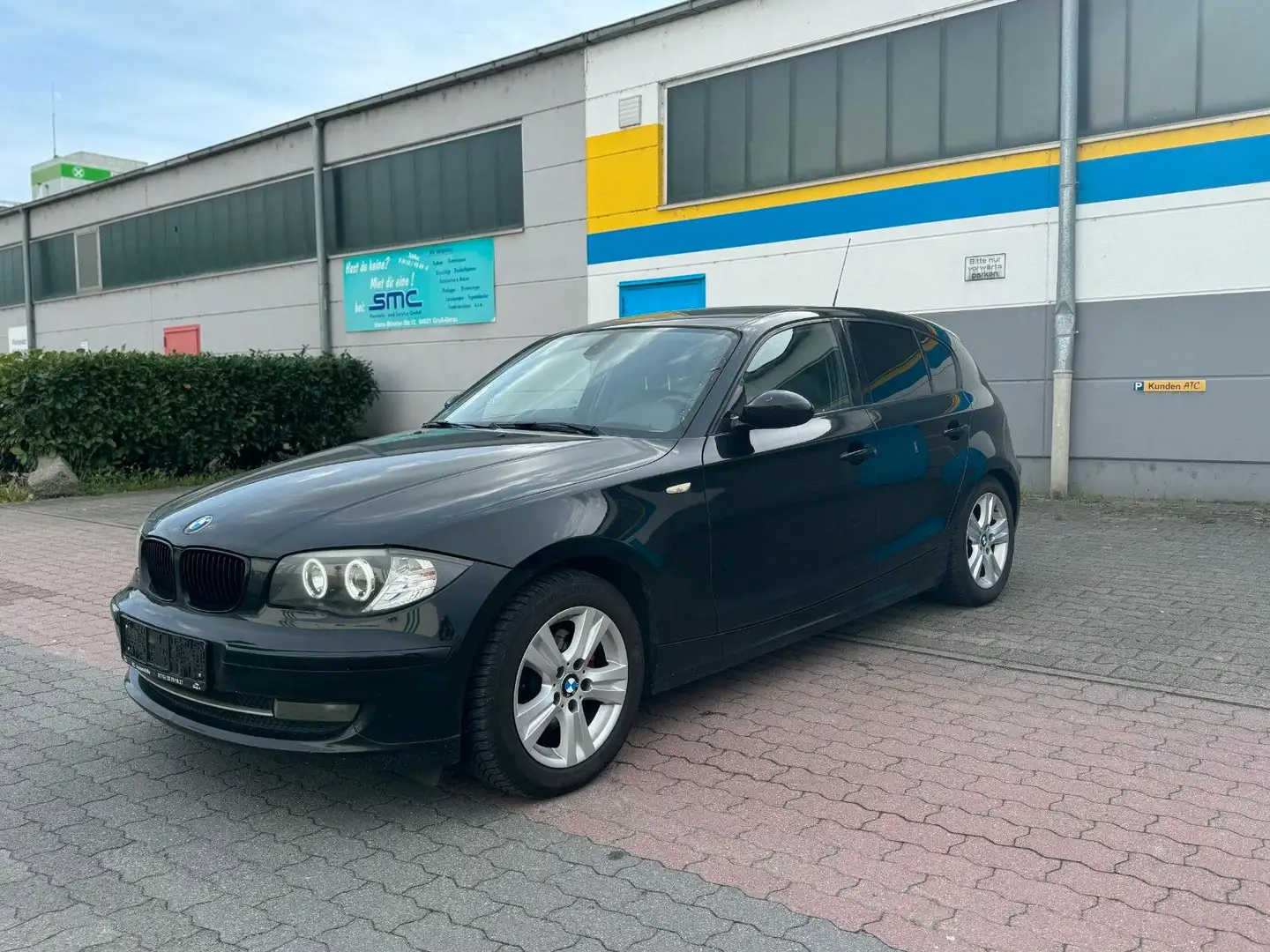 BMW 120 d M-Paket  LEDER*NAVI*Angel Eyes Noir - 2