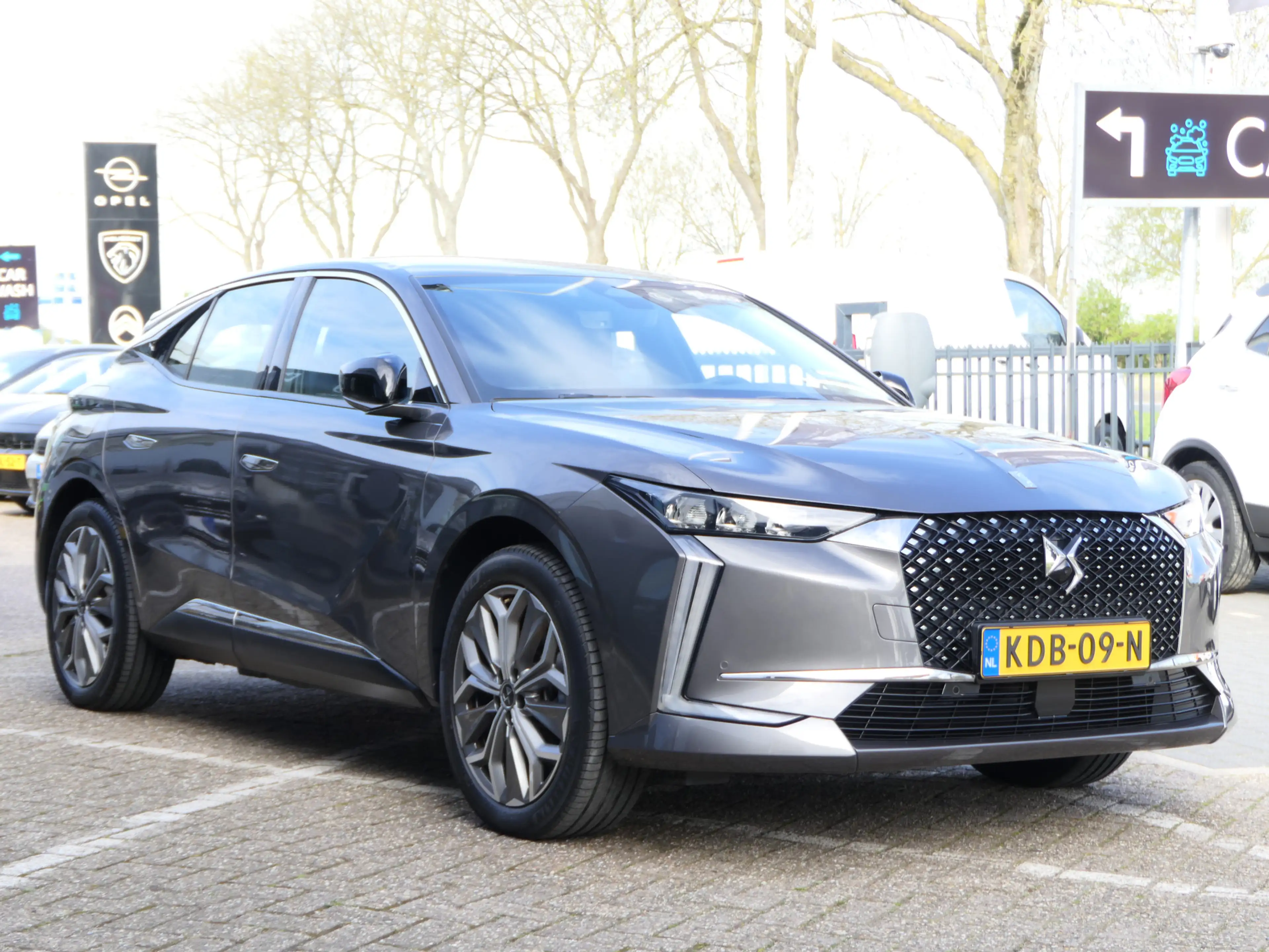 DS Automobiles DS 4 E-Tense Trocadero Plug In Hybrid | DAB | LMV 19'' — photo 8