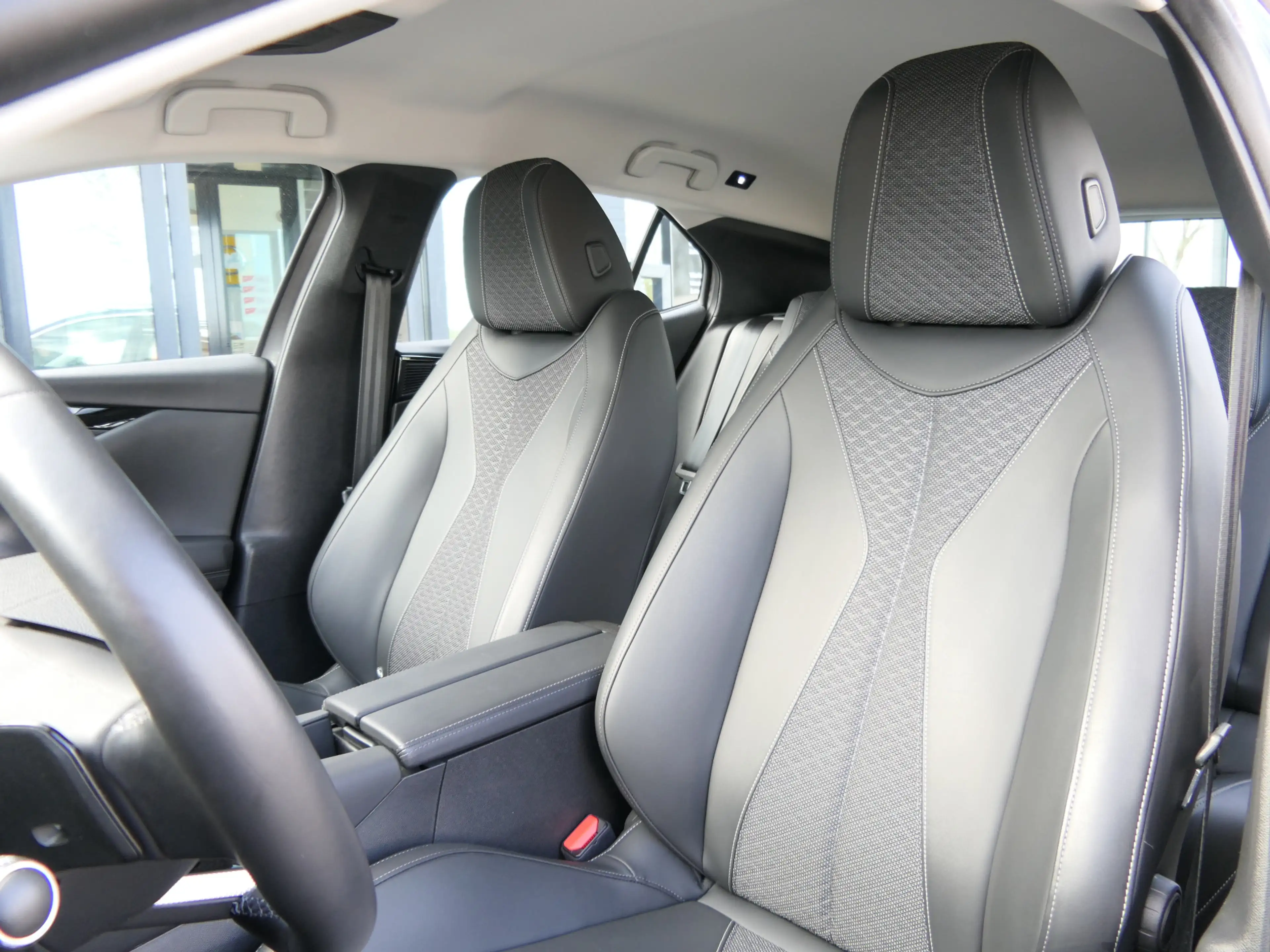 DS Automobiles DS 4 E-Tense Trocadero Plug In Hybrid | DAB | LMV 19'' — photo 4