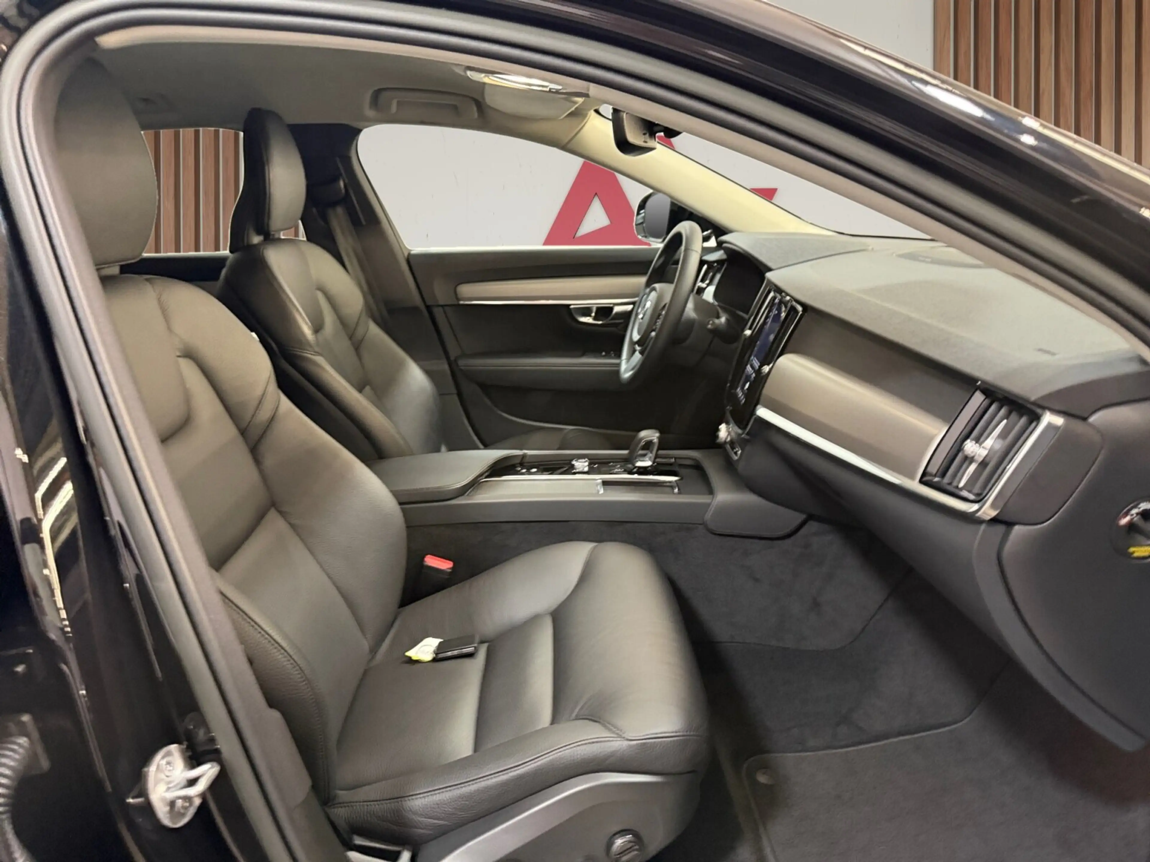 Volvo V90 B4 MHEV Core ** Pilot | Zetel/Stuurverwarm | Ha... — photo 28