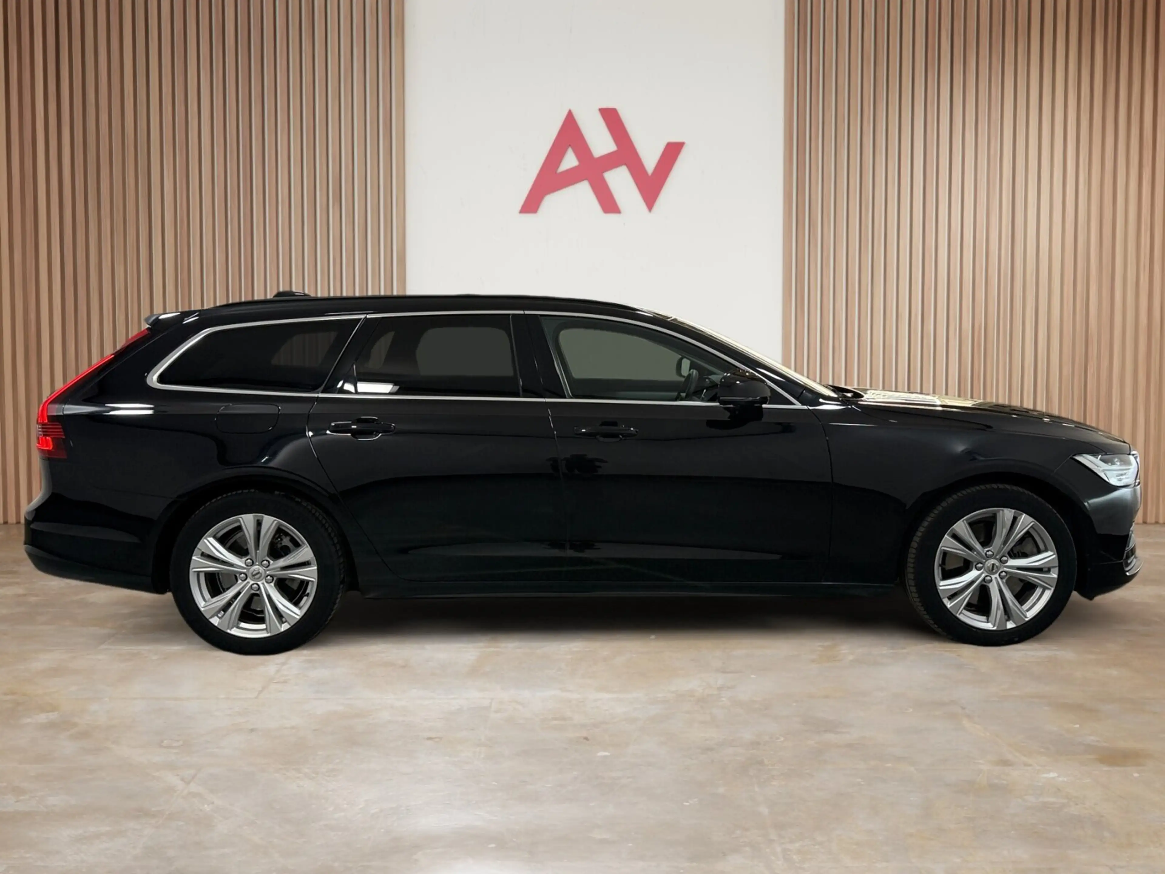 Volvo V90 B4 MHEV Core ** Pilot | Zetel/Stuurverwarm | Ha... — photo 5