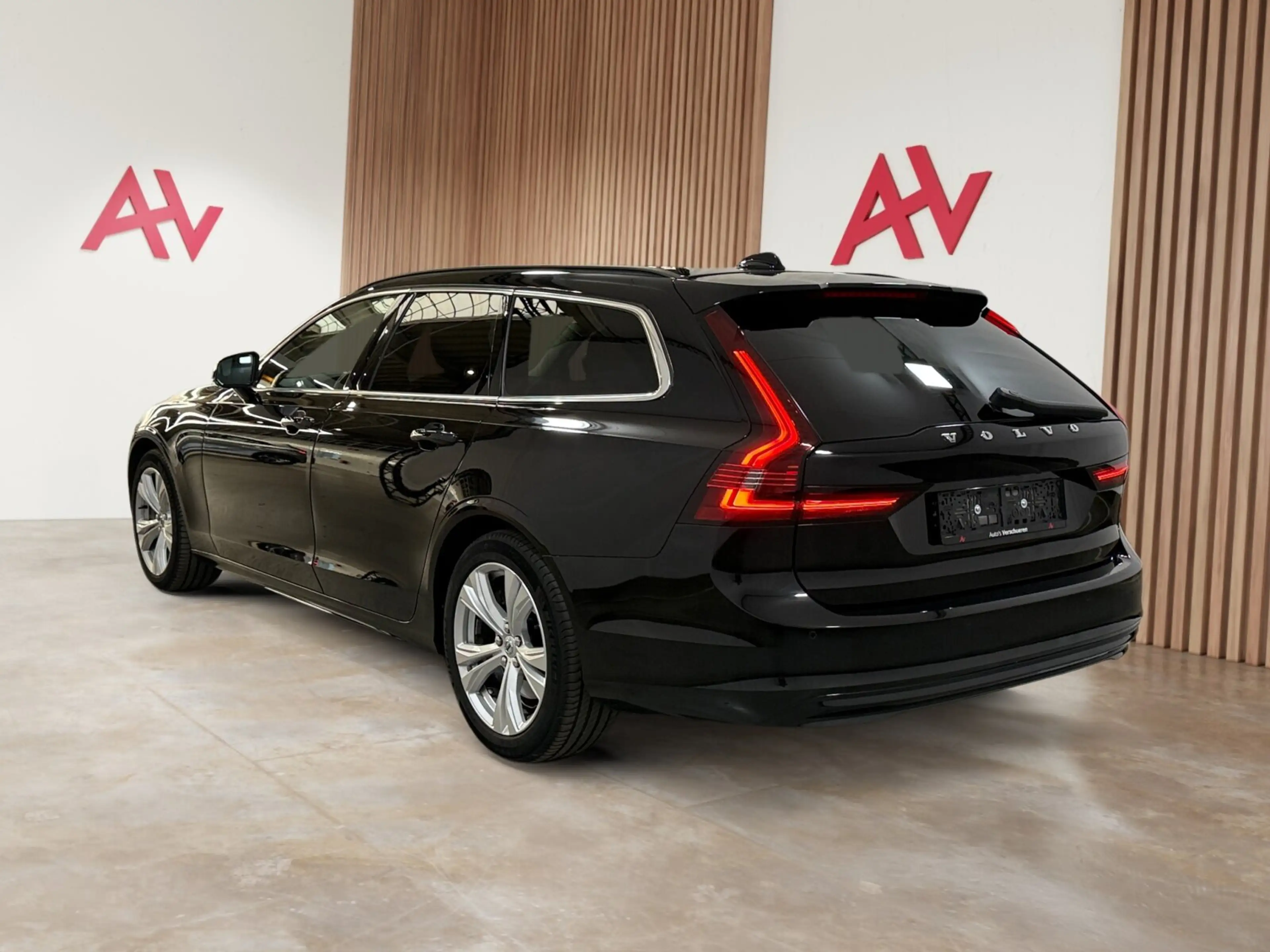 Volvo V90 B4 MHEV Core ** Pilot | Zetel/Stuurverwarm | Ha... — photo 9