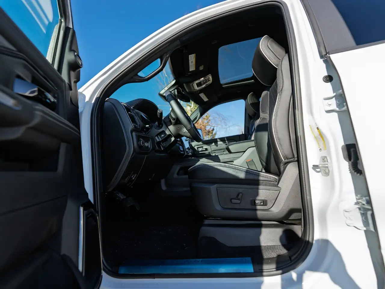 RAM 3500 снимка RAM 3500