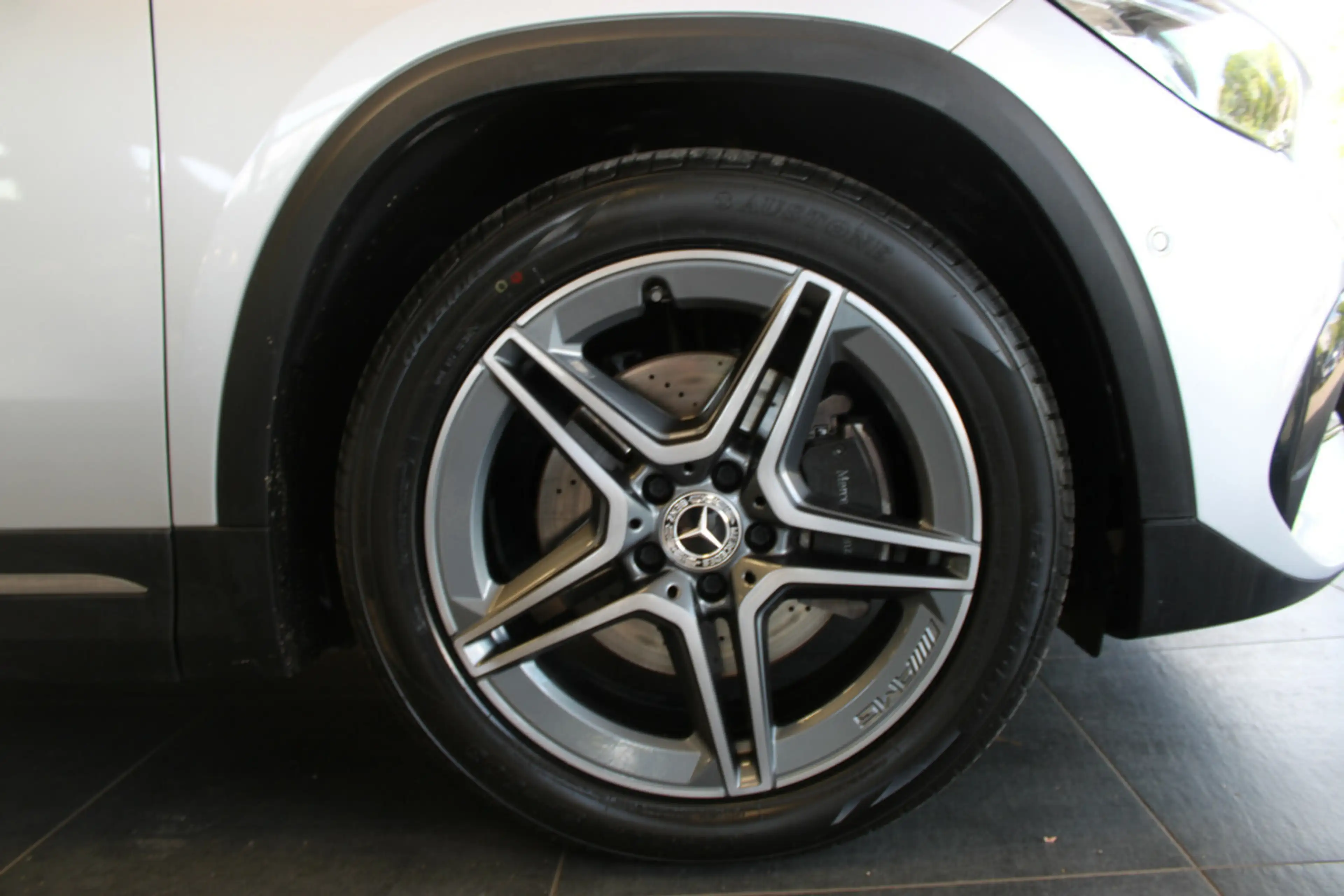 Mercedes-Benz GLA 200 D 8G-DCT AMG Line — photo 8