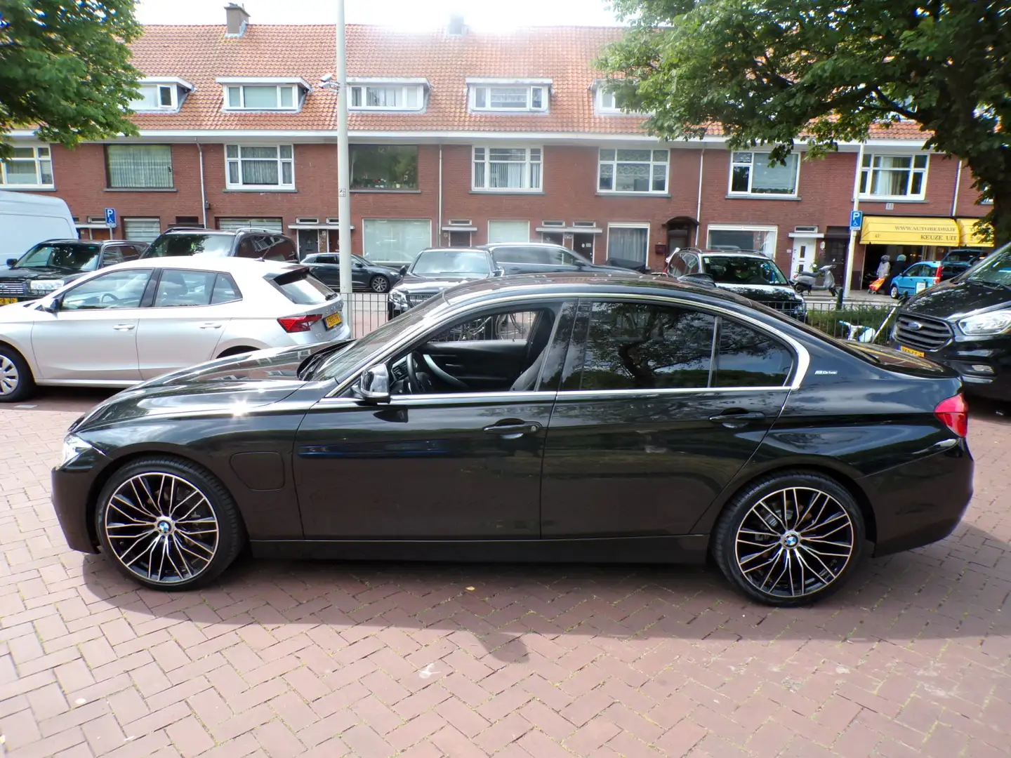 BMW 330 3-serie 330e Centennial High Executive AUTOMAAT CA Zwart - 2