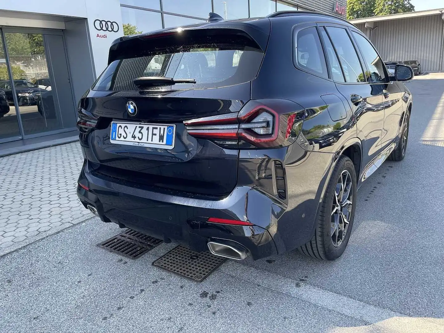 BMW X3 xDrive20d 48V Msport Schwarz - 2