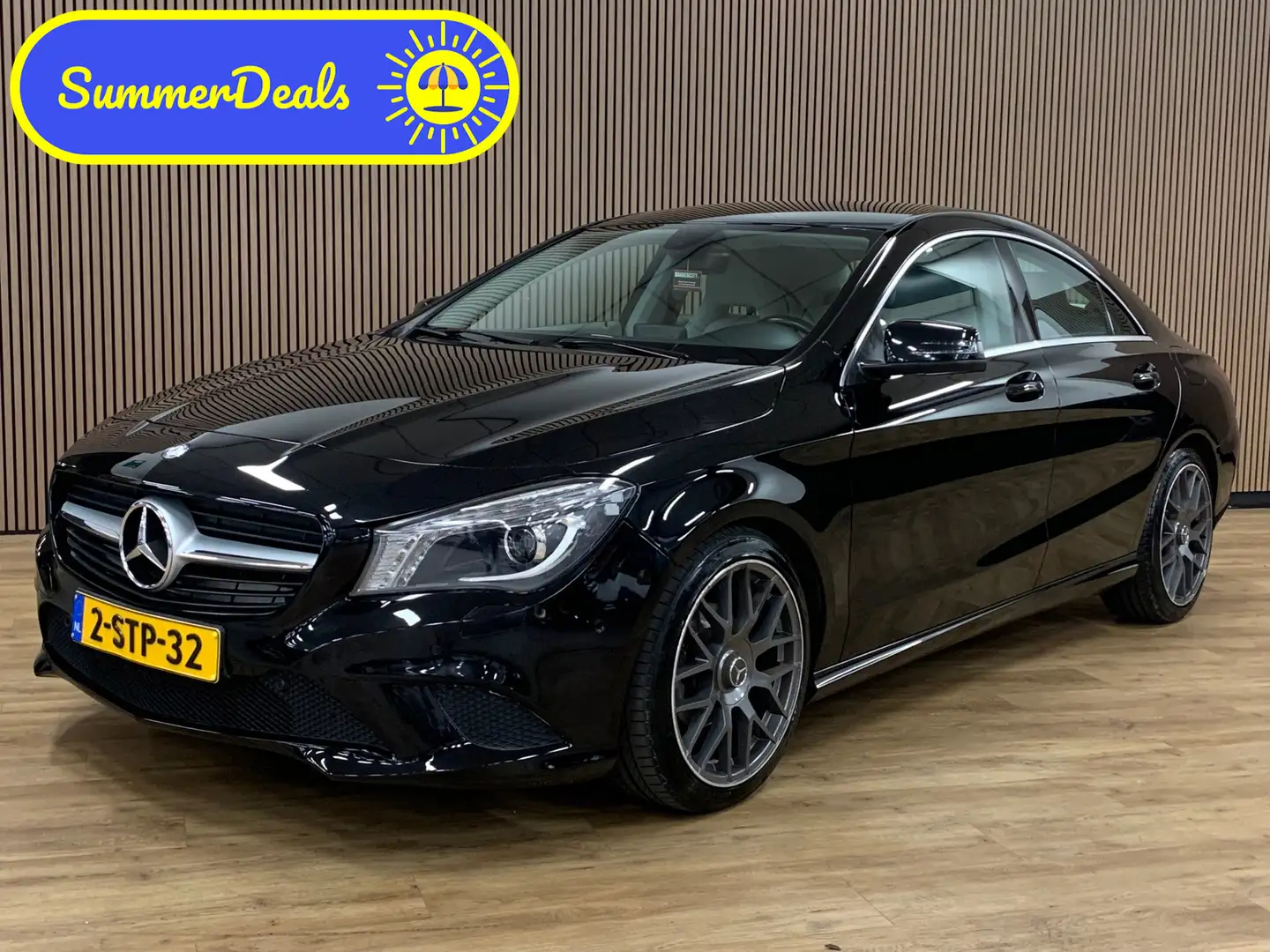 Mercedes-Benz CLA 180 BlueEFF. Ambition|Navigatie|Xenon|Climate Control| Zwart - 1