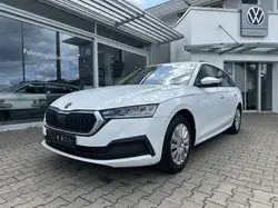 Skoda Octavia Combi 2.0TDI LED*AHK*PDC