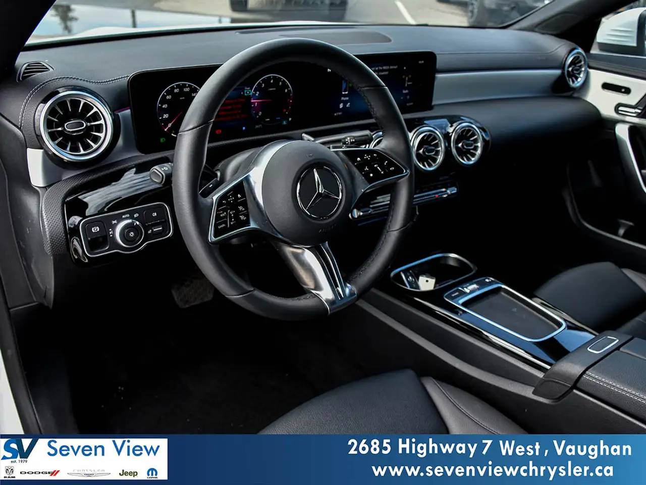 Mercedes-Benz CLA снимка Mercedes-Benz CLA