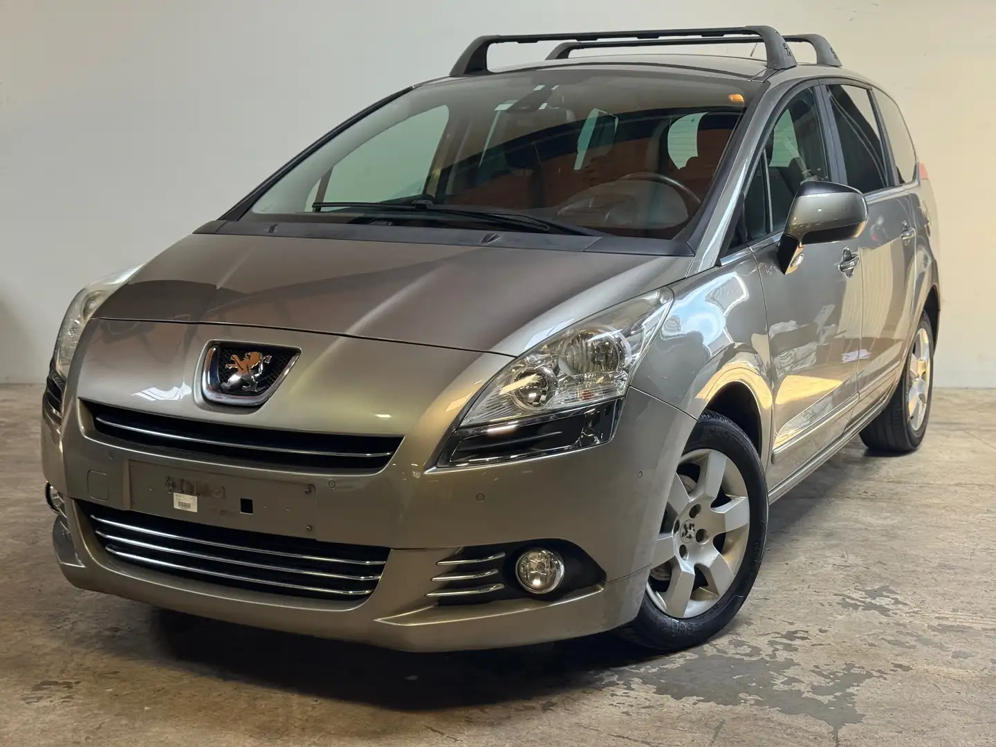 Peugeot 5008 1.6 HDi ** 7 places** Bronze - 1