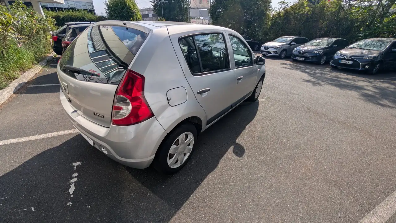 Dacia Sandero Sandero — photo 7