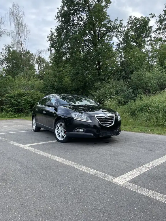 Lancia Delta 2012 из Европы — купить под ключ
