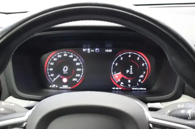 Volvo S60 view 23