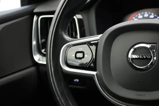 Volvo S60 view 21