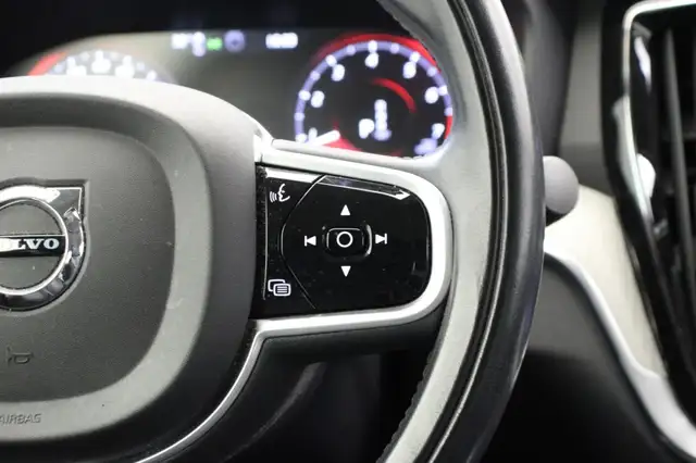 Volvo S60 view 22