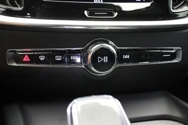 Volvo S60 view 30
