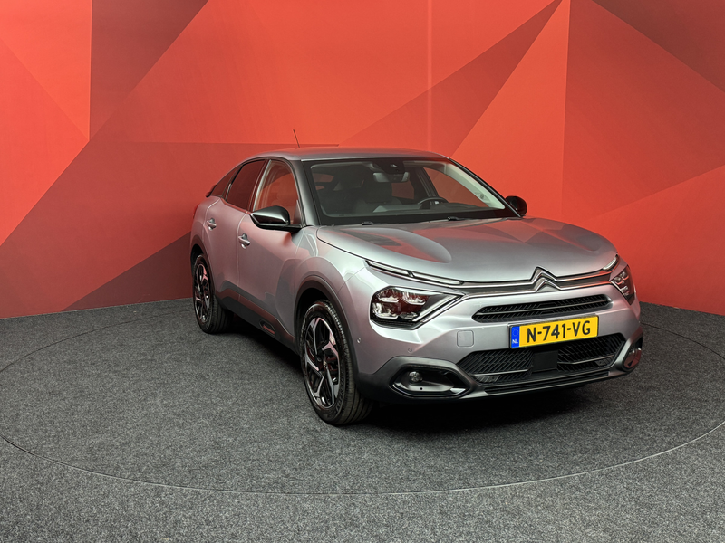 Citroen C4 1.2 Puretech Shine | Camera | Head-up display | Na — photo 15
