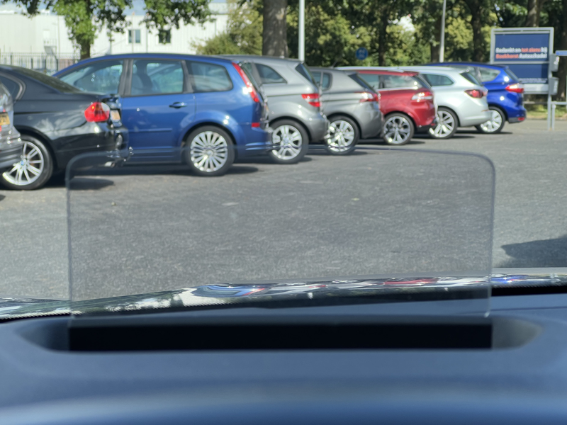 Citroen C4 1.2 Puretech Shine | Camera | Head-up display | Na — photo 5