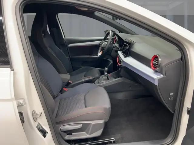 Seat Ibiza view 8