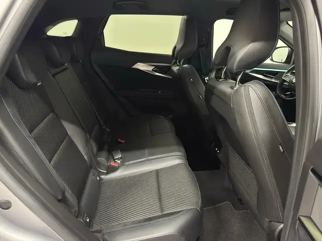 Renault Austral view 5