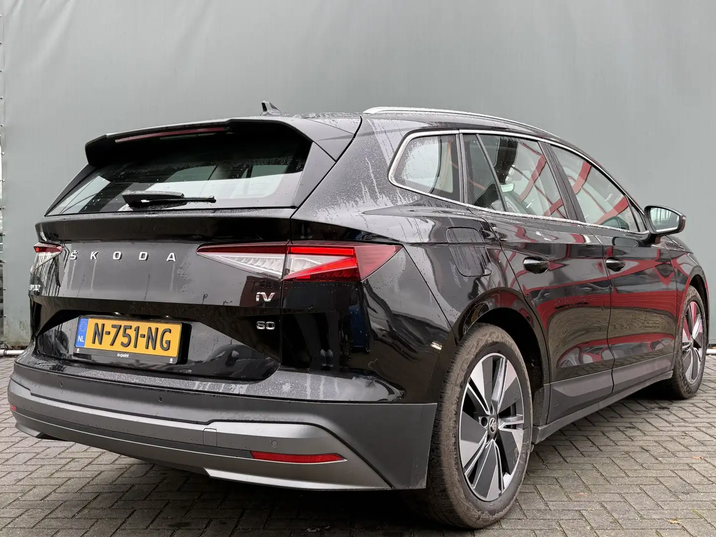 Skoda Enyaq BWJ 2021 180 PK iV 60 FULL LED | ADAPTIVE CRUISE | Noir - 2