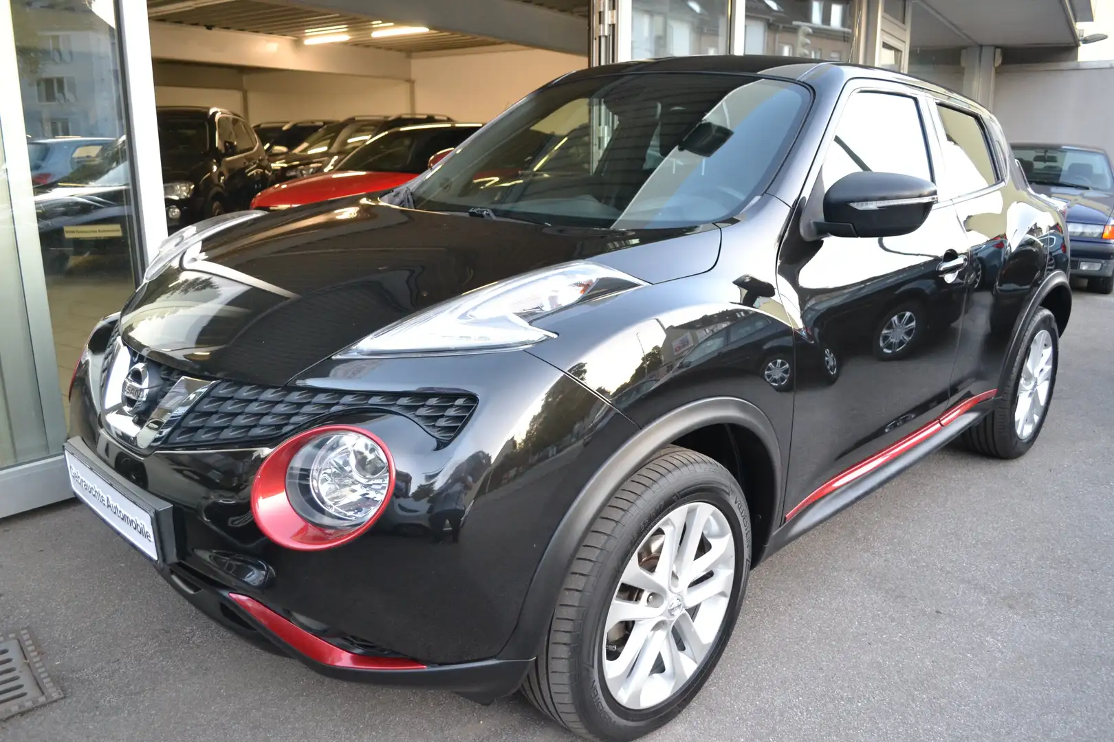 Nissan Juke 1.5 DCi N-Connecta Black - 1