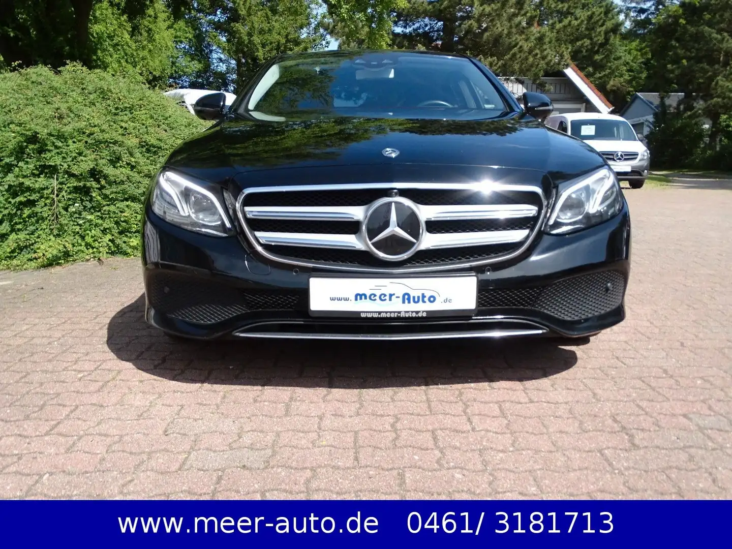 Mercedes-Benz E 350 d Lim. Avantgarde LED/Kamera/Navi/ACC Schwarz - 2