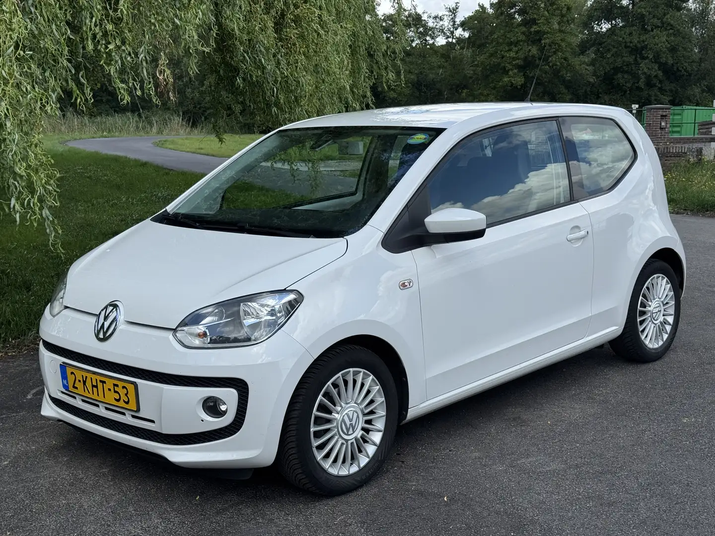 Volkswagen up! 1.0 BMT High Wit - 1