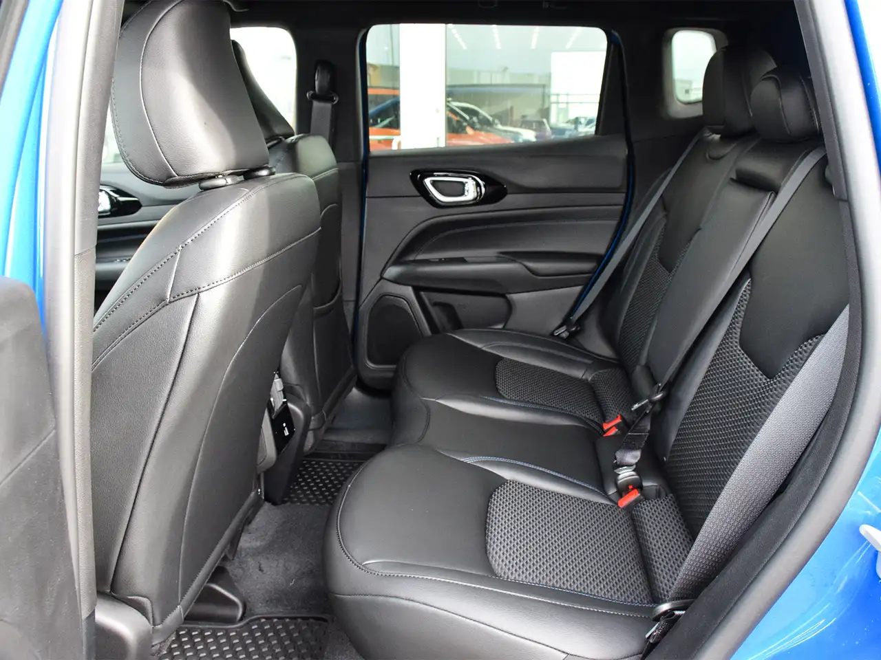 Jeep Compass снимка Jeep Compass