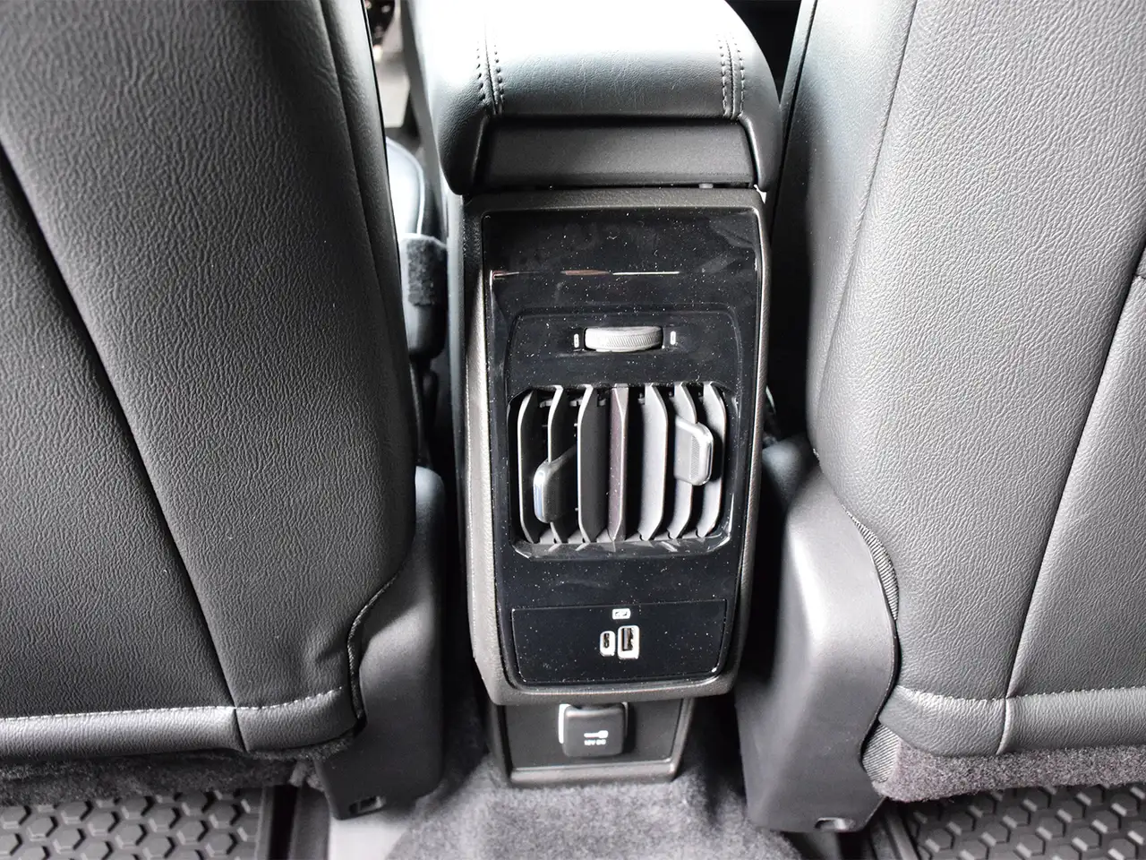 Jeep Compass снимка Jeep Compass